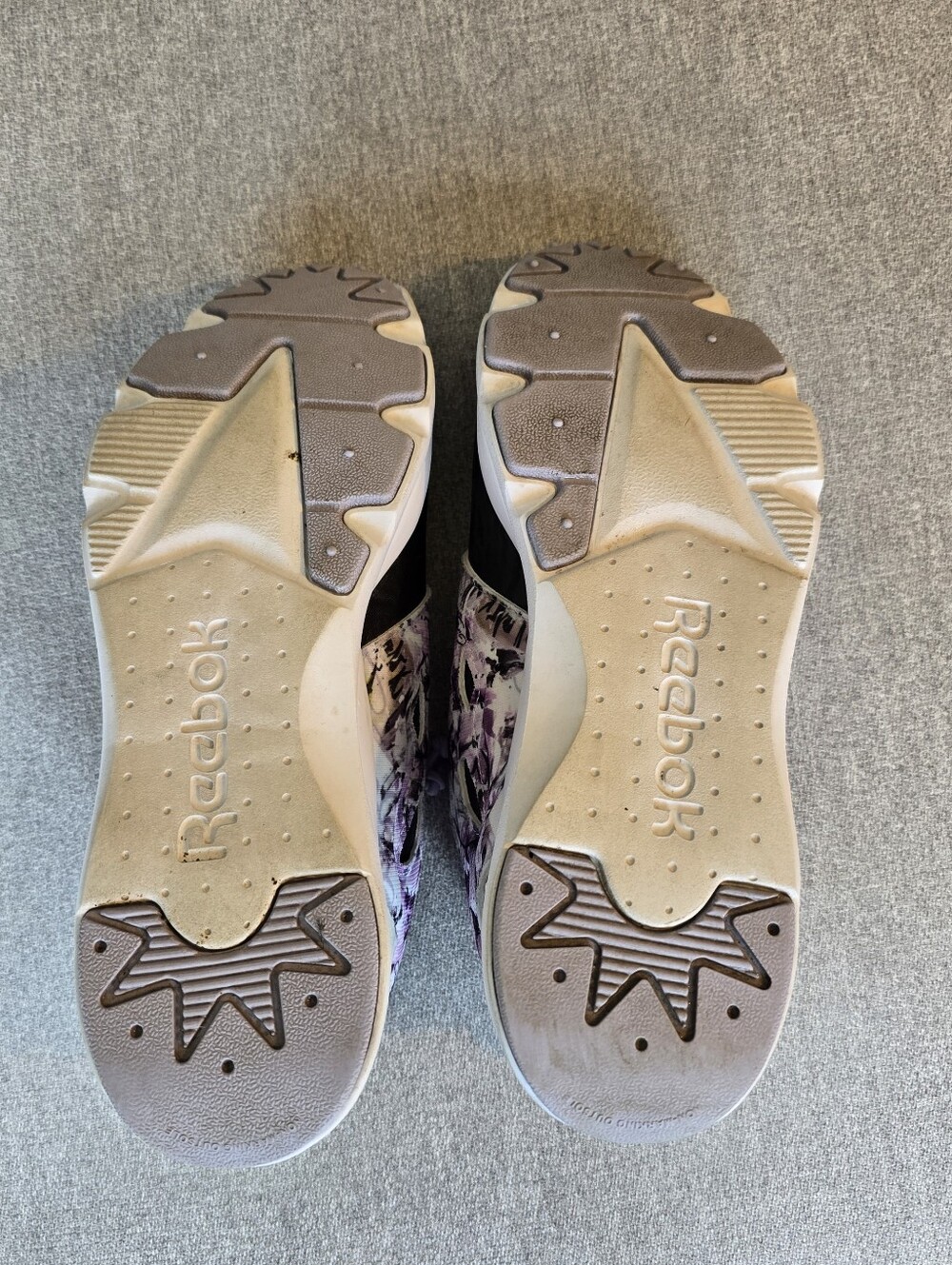 Reebok Womens Furylite Graphic Fashion Sneaker - Picture 8 of 8